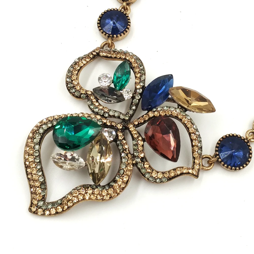 Готические украшения Винтаж три лепестка открывает цветок ожерелья s Золотая