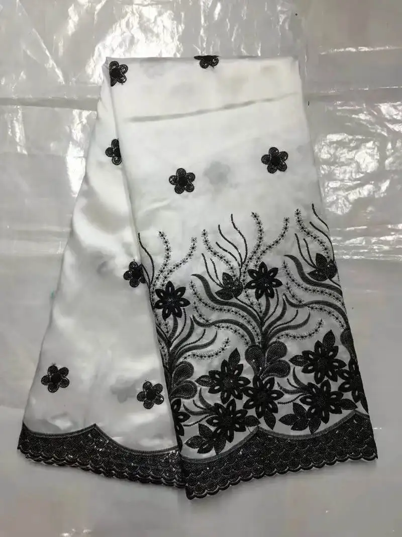 Новый дизайн 2017 элегантный белый низ с черной водорастворимой вышивкой