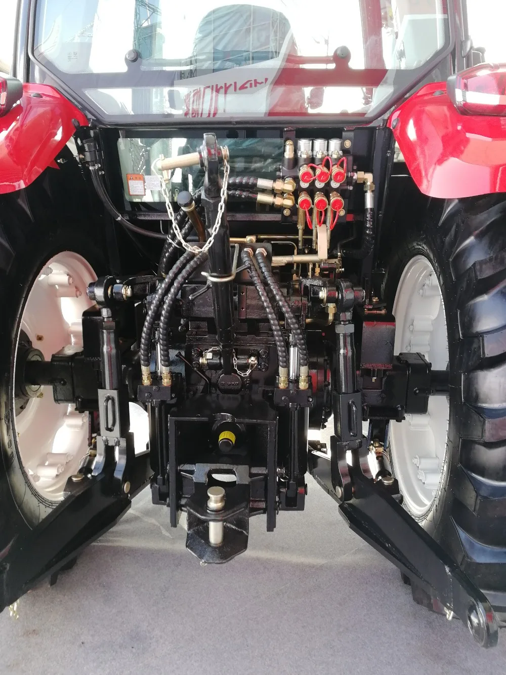 Synbon SY1304 130HP/детскй 4-колесный-приводный сельскохозяйственный трактор F; рычаг машины, соответствует европейским сертификатам и кондиционирования воздуха