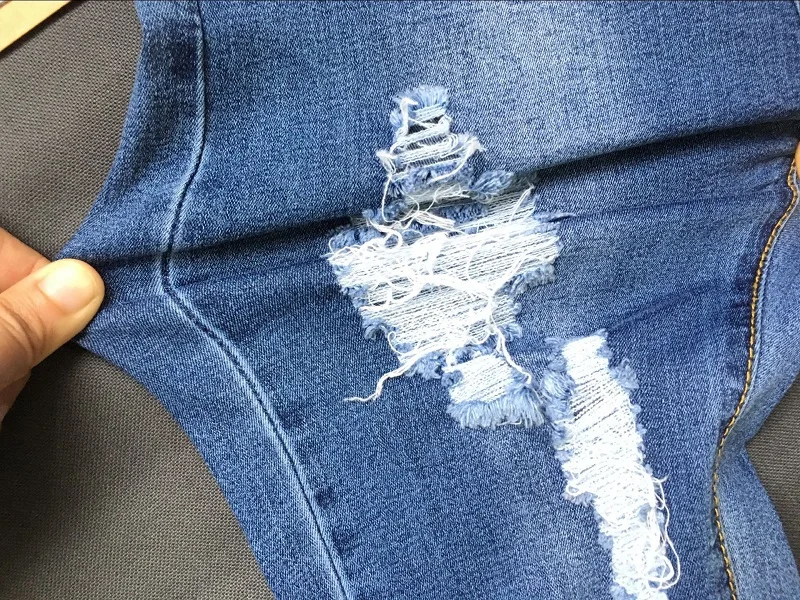 Высокая эластичность Женственная Дамская обувь проблемных Джинсы для женщин