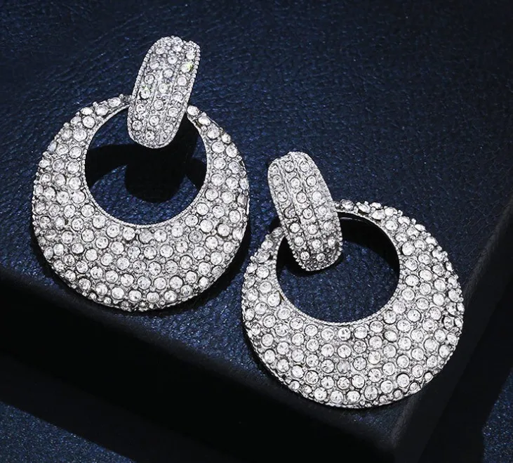 Новые европейские кристаллы от Swarovski Личности сексуальный простой циркон серьги ювелирные изделия подходят для женщин и женщин - Цвет камня: white