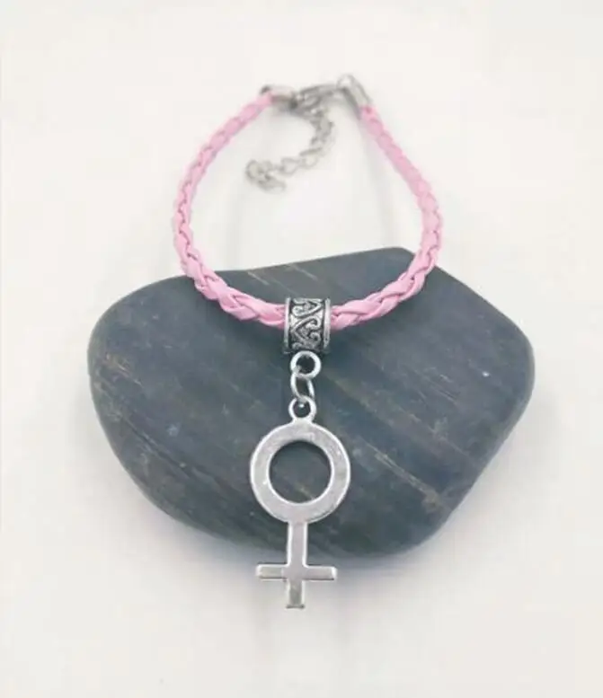 Женский кожаный браслет с подвеской Шарм подвеска символом для женщин подарок