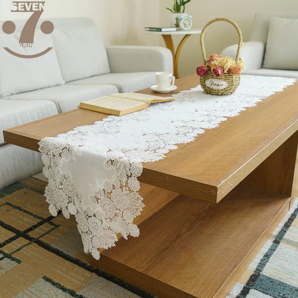 Обеденный Банкетный журнальный столик декоративный вышитый белый элегантный