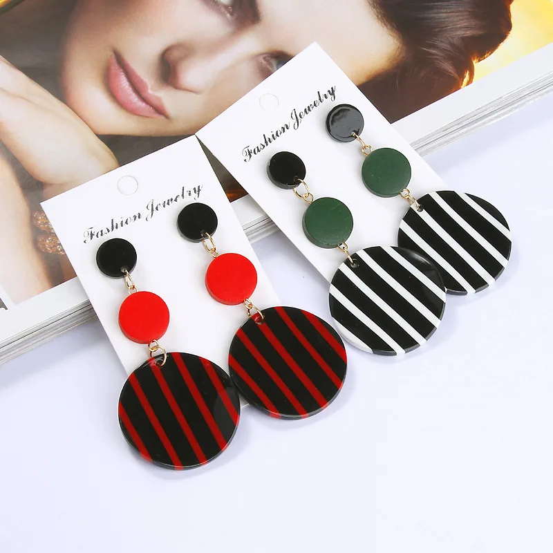 Корейские модные черно белые полимерные деревянные висячие серьги в полоску для