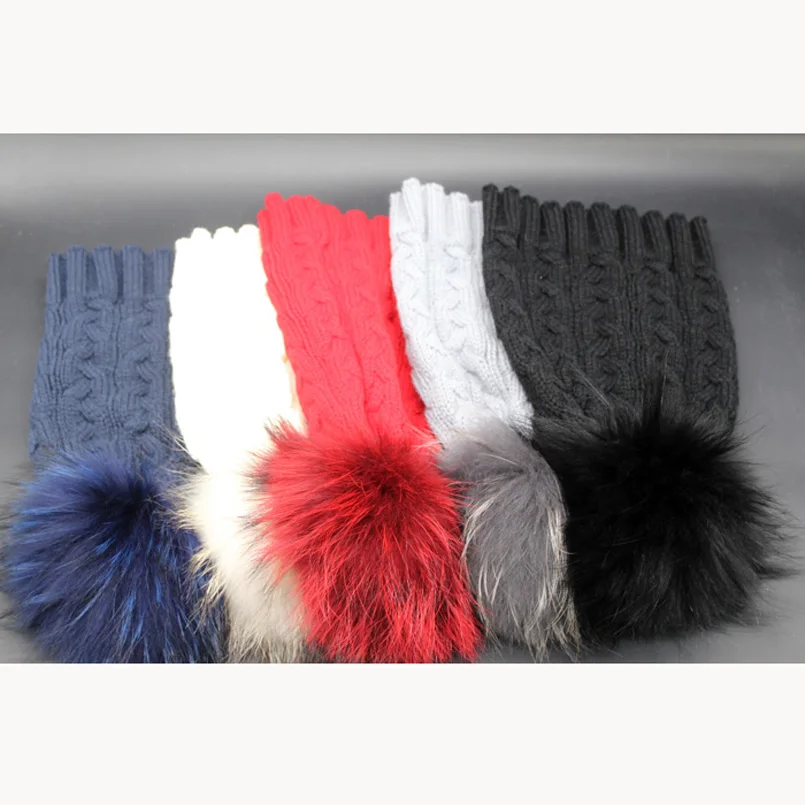 

FURANDOWN Winter Fur Hats For Women Lady Warm Knitted Wool Beanie Cap Dyed Natural Raccoon Fur Pompom Hat