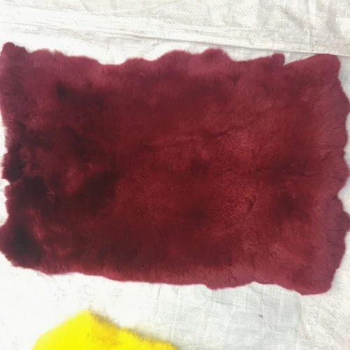 wine Цена настоящий кроличий мех 40x24 см DIY Шарфы шапки помпон пальто Одеяло Подушка швейный Материал Пушистый мягкий натуральный мех R16 - Цвет: wine