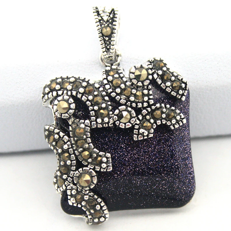 Подвеска из серебра 925 пробы и маркасита натуральный синий песчаник 20*20 мм |