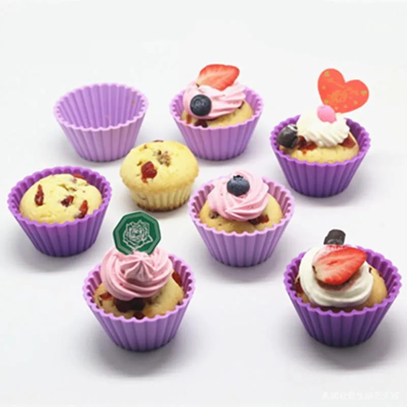 

12pcs / lot! 7cm Round Silicone Cup Muffin Cupcake Mold Cake Jelly Tool Bake Bakeware Maker Mold