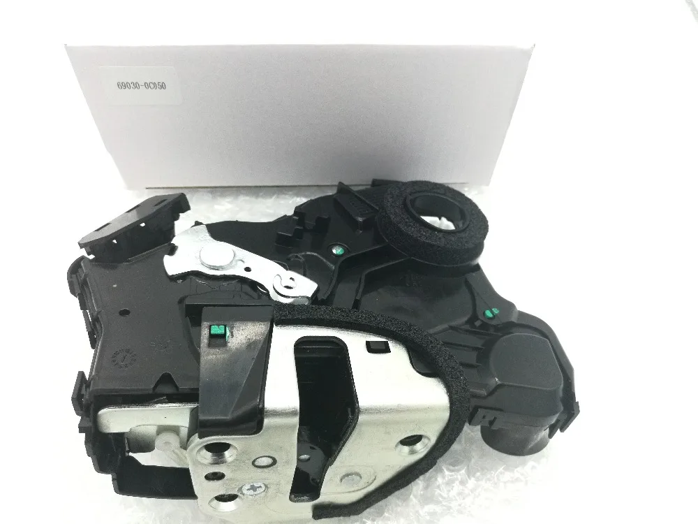 Силовой привод замка двери передней правой стороны для TOYOTA/SCION 69030-0C050 690300C050 931-403 |