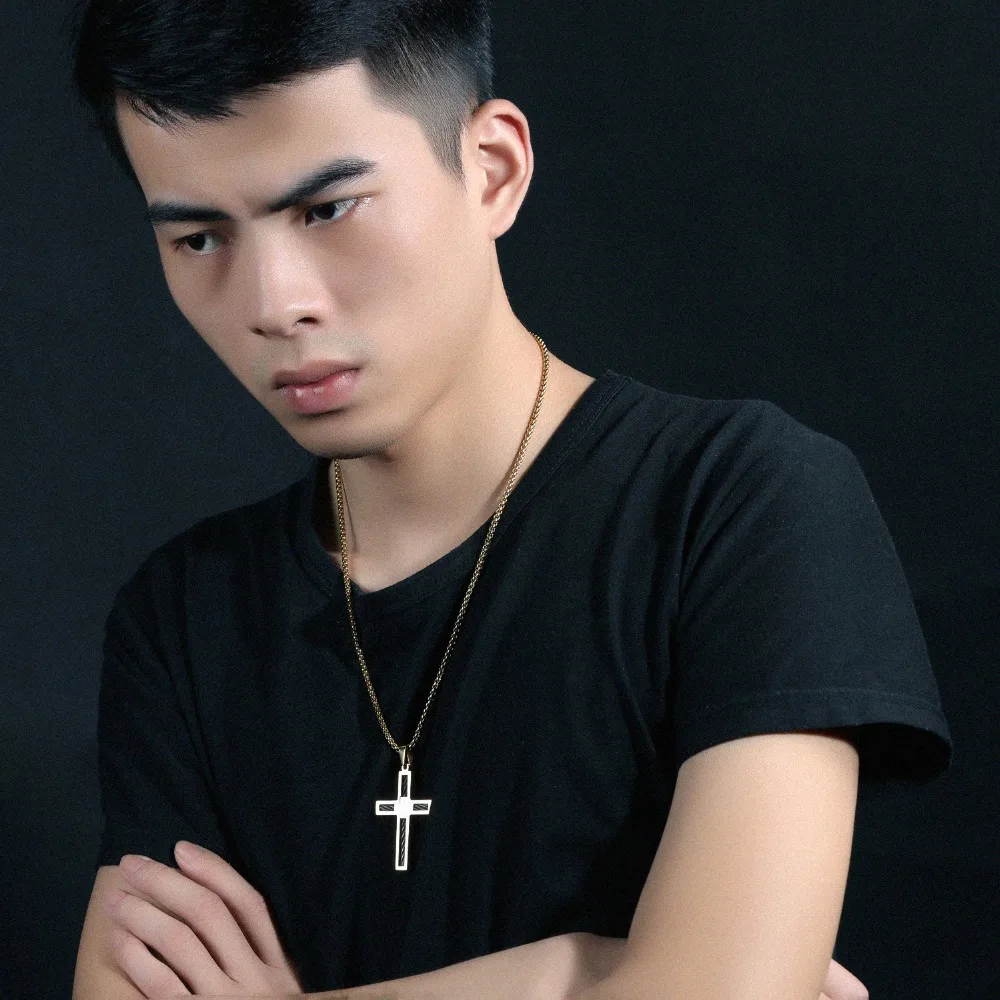 Ожерелье с подвеской-крестом в стиле панк для мужчин инкрустированное золотым