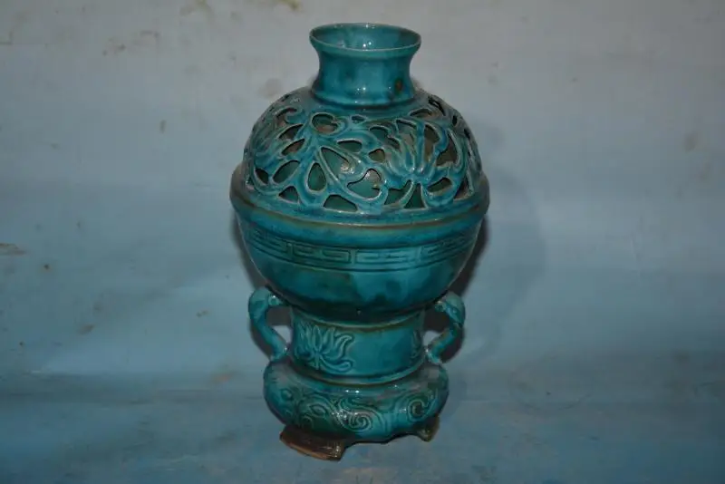 

Rare Song Dynasty(961--1275) porcelain vase,Openwork carving, Free shipping