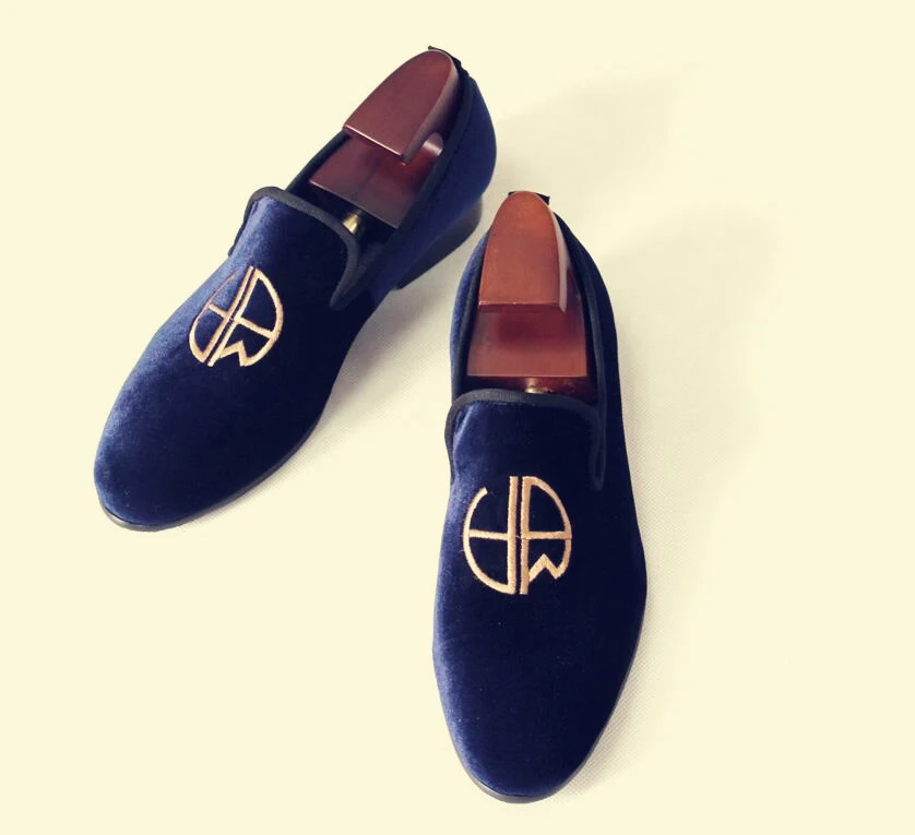 2017 г. Мужская бархатная синяя обувь очаровательные лоферы с вышивкой в стиле