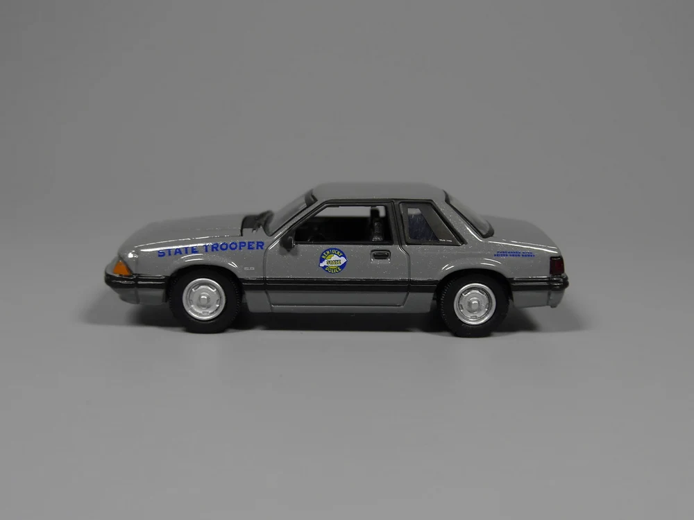 Авто ИНН Greenlight 1:64 1991 Ford Mustang &quotSTATE TROOPER&quot литой под давлением автомобиль модель