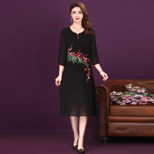 

2021 Spring Summer Five-minutes Sleeve Embroidered Women Dress New Style Big Code Wear Work Elegant Temperament Female Dresses
