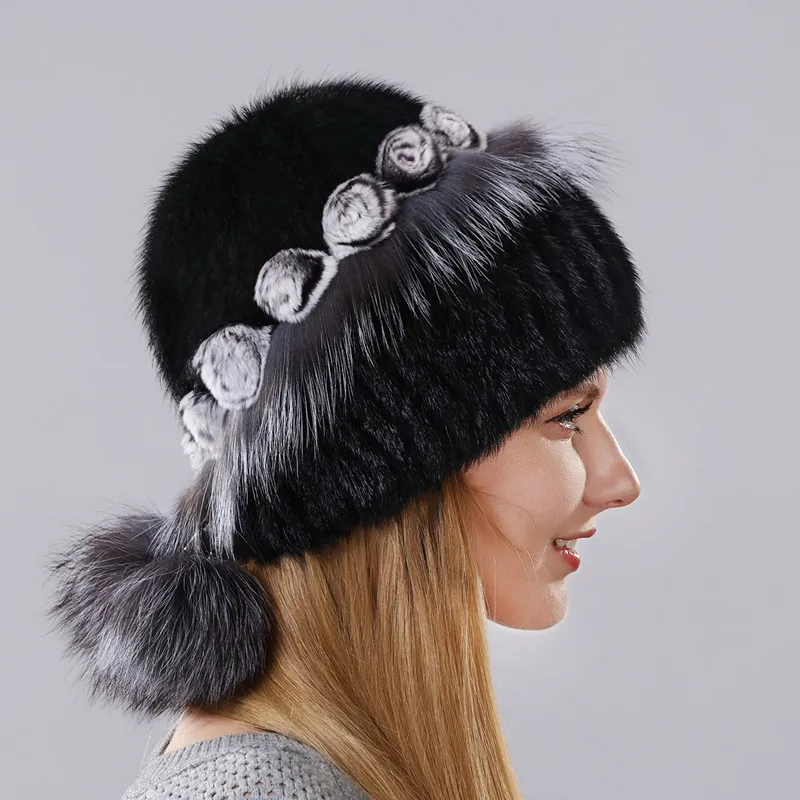 Women's Warm Winter Hat Imported Mink With The Little Flowers Made Of Rabbit Fur Surround The Cap And Fox Fur And Balls Lower
