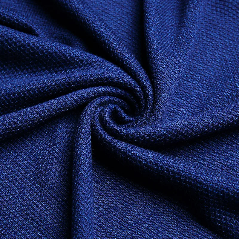 Мужской свитер в клетку с V-образным вырезом | Мужская одежда