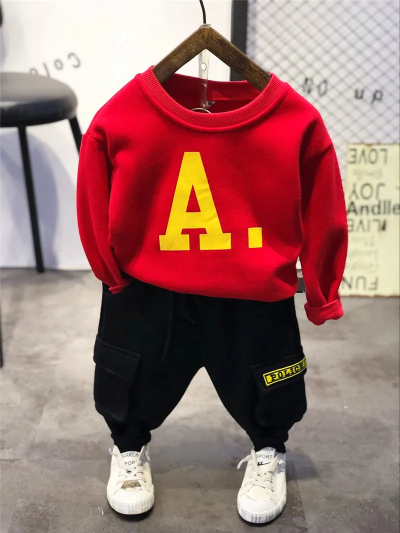 Winter Fall 2018 Boy's children's clothings sets Costume Letter Sweatshirt &ampBlack pants kids suits twinset 2pcs Hot Sale S8D310A |
