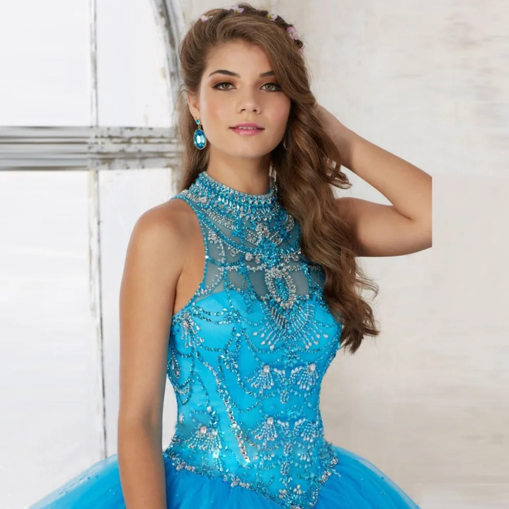 Пышные бальные платья Quinceanera фатиновые с высокой горловиной и кружевной