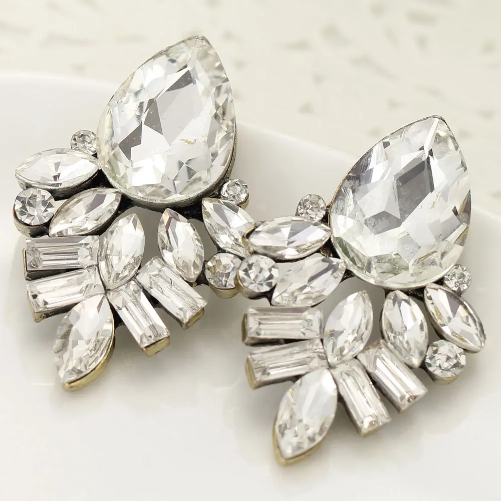 hot elegance huge womens fashion earrings new arrival brand sweet metal with gems stud crystal earring for women girls e822 free global shipping