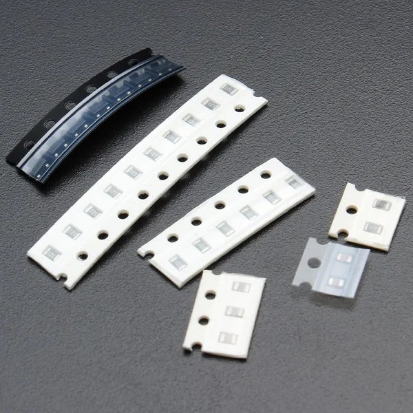 Новое поступление 1 комплект DIY C51 мини создание простые белые настольные электронные часы комплект