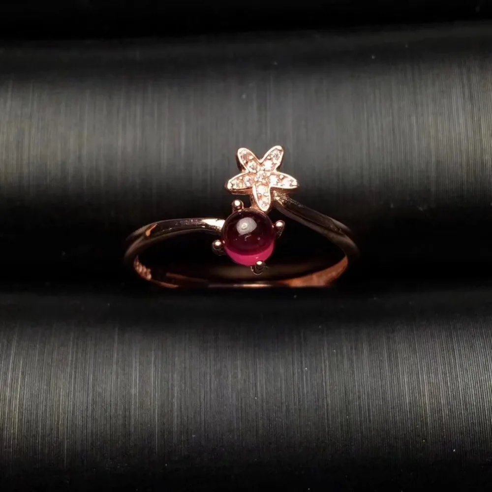 Женское кольцо из серебра 925 пробы с натуральным красным гранатом | Украшения и