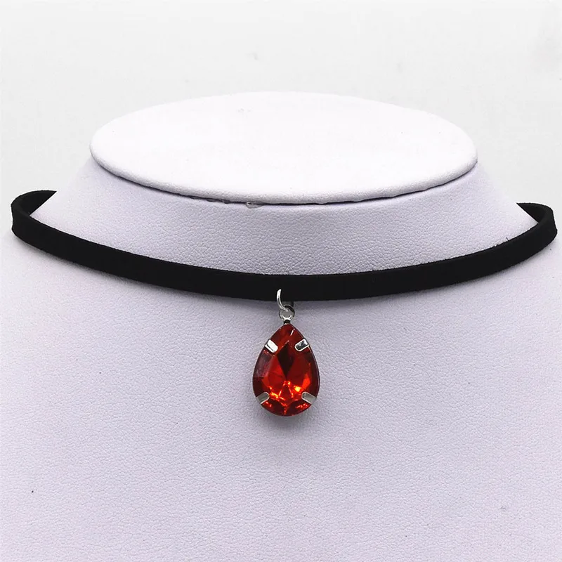 Red Горячее предложение Кручёные ожерелья BIJOUX простой черный бархатной лентой капли воды кулон Цепочки и ожерелья Макси себе Чокеры Цепочки и ожерелья Женская обувь ювелирные изделия - Окраска металла: Red