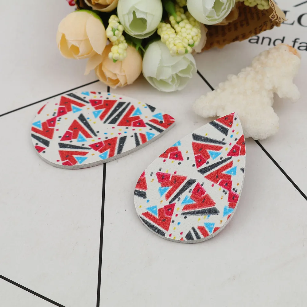 Doreen Box/Новые Подвески из искусственной кожи разноцветные геометрические