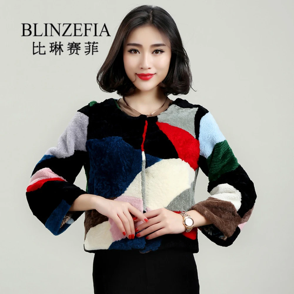 Женская короткая шуба BLINZEFIA разноцветная из натуральной овчины теплая овечьей