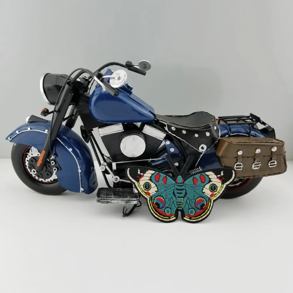 Красивые нашивки с бабочками вышитые термоклейкие логотипом животных на заказ