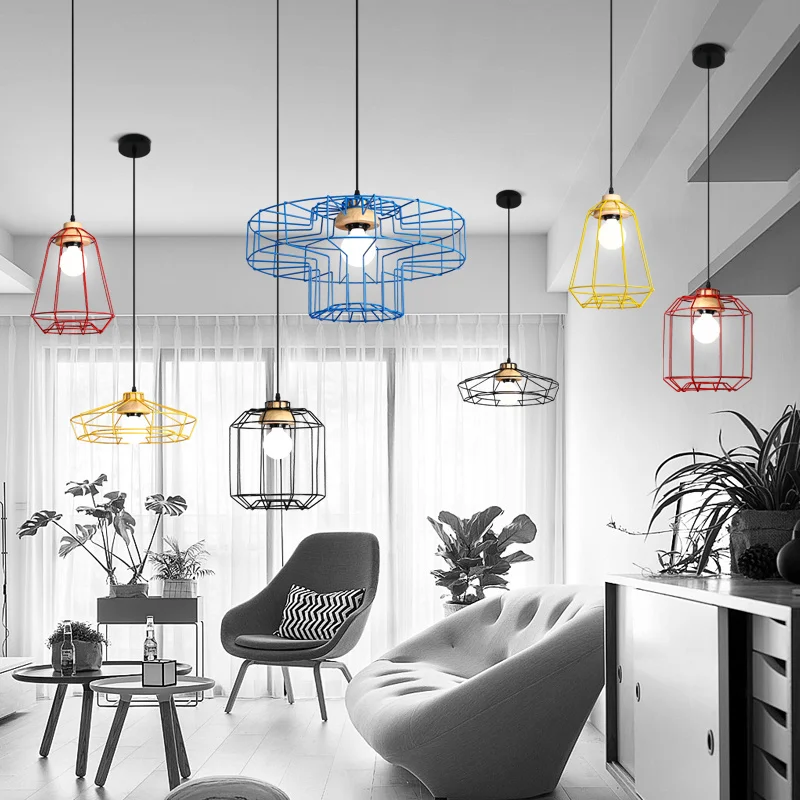 Черный винтажный подвесной светильник в стиле индастриал скандинавском ретро