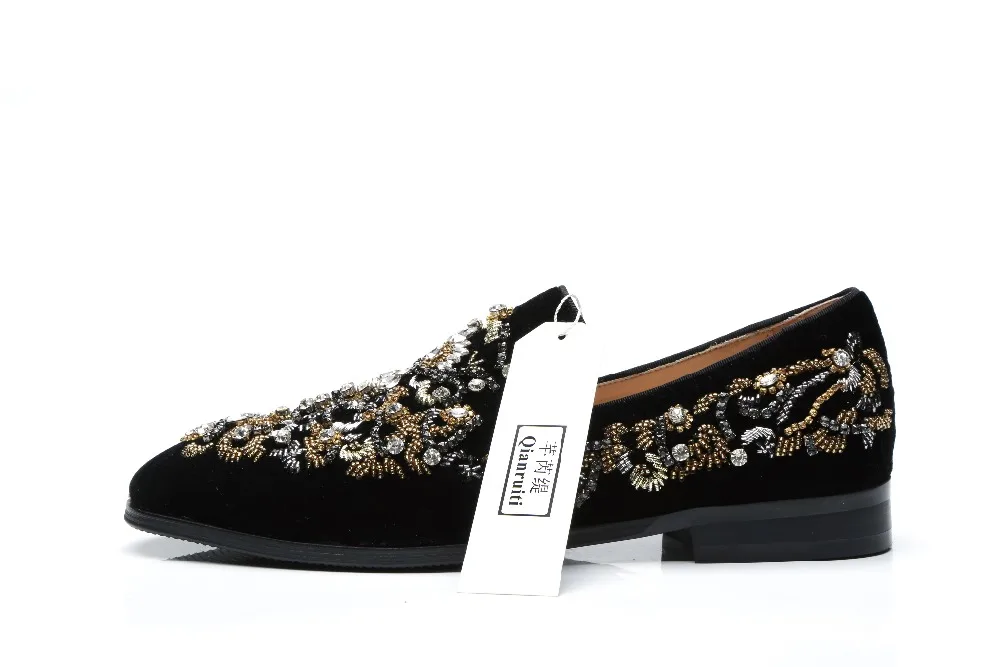 Роскошные черные мужские туфли со стразами и цветочной вышивкой модные Лоферы