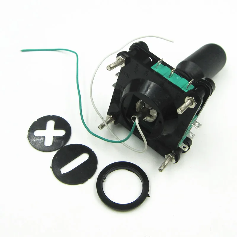 Рукоятка джойстика диаметром 22 мм, ручка переключения в 4 направлениях, кнопка мгновенного переключения на 360 градусов