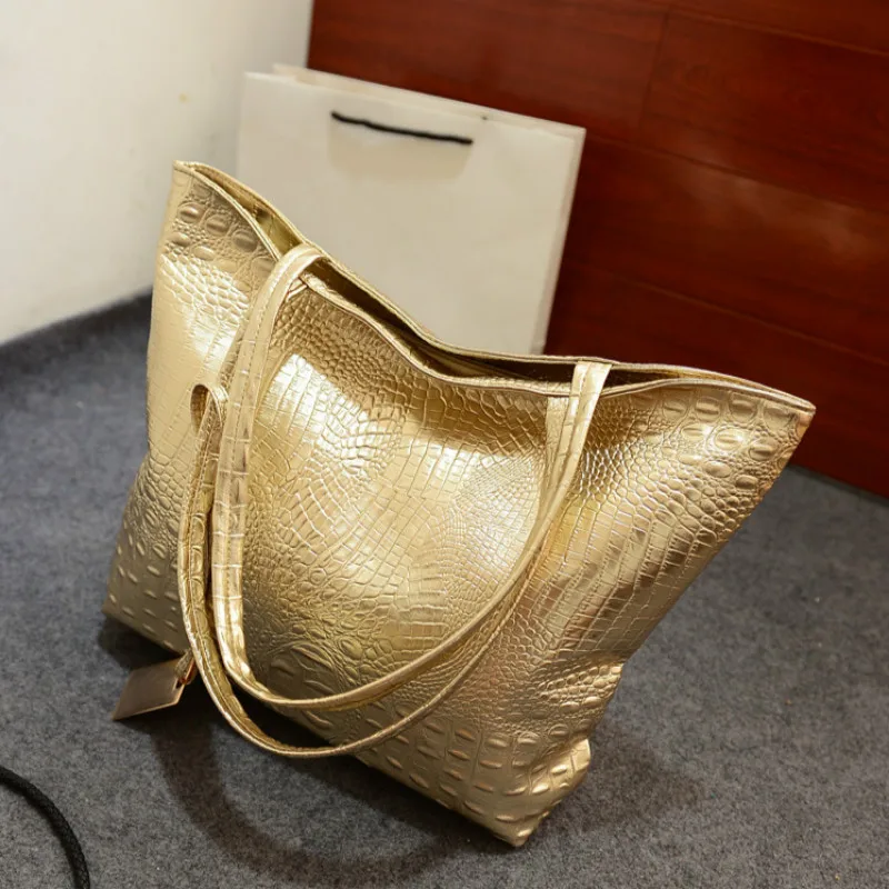 Брендовые модные повседневные женские сумки на плечо серебристые золотистые