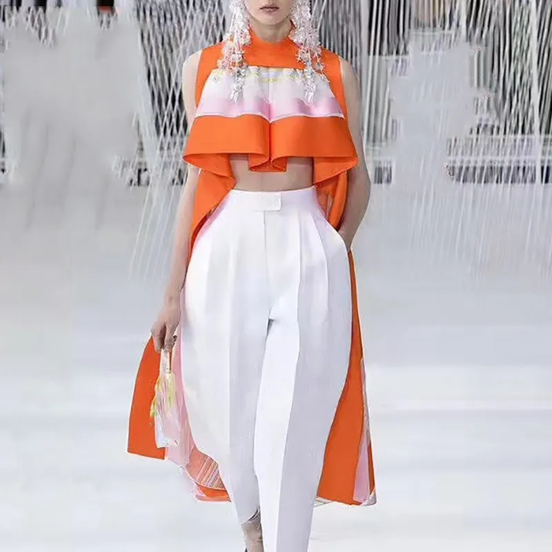 Женская ассиметричная блузка в полоску с воротником-стойкой без рукавов хит