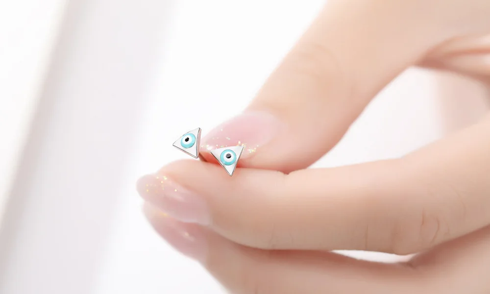 Уникальные простые серьги-гвоздики из нержавеющей стали с голубыми злыми