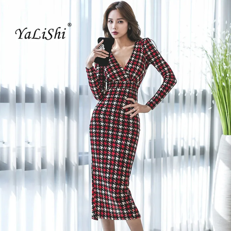 Женское облегающее платье Красное Облегающее с длинным рукавом и треугольным