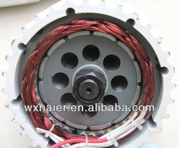 Высокая эффективность Макс 2.5KW PMG 48 v/96 v/110 v/220 v/230 v Низкий Rpm генератор постоянного магнита с монтажной базой
