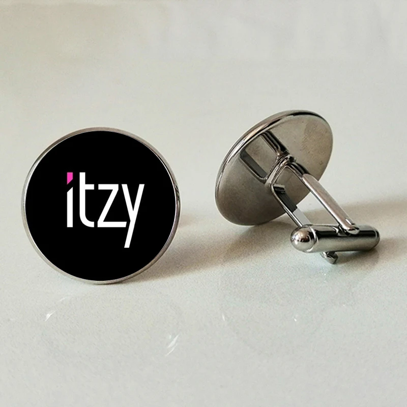 

ITZY Glass Cufflinks Handmade Personality Photo Cufflinks Private Custom Business Shirt Cufflinks
