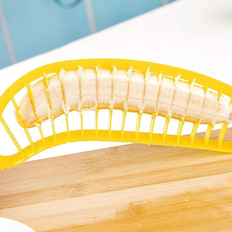 Saizhi Banana Slicer Cutter Plastic Salad Make Tool For Fruit Sausage Cereal Kitchen Tools 2363 | Дом и сад