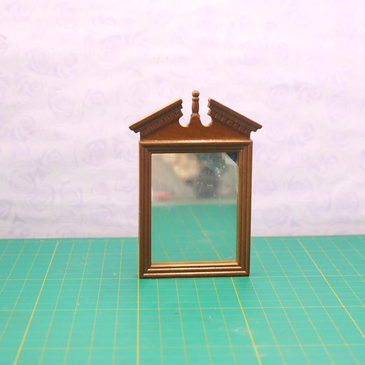 

Детская игрушка-зеркало в масштабе 1:12, 1 шт.