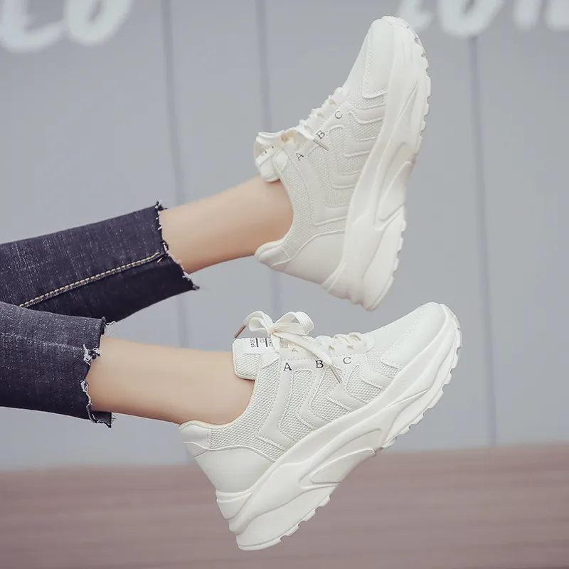 2019 Женская обувь в Корейском стиле повседневные Модные женские кроссовки на