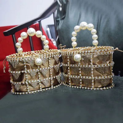 NEW Pearl Vintage Women Evening Bag Metal Hollow Out Diamond Banquet Party Shoulder And Crossbody Bags Wedding Clutch Cage Han