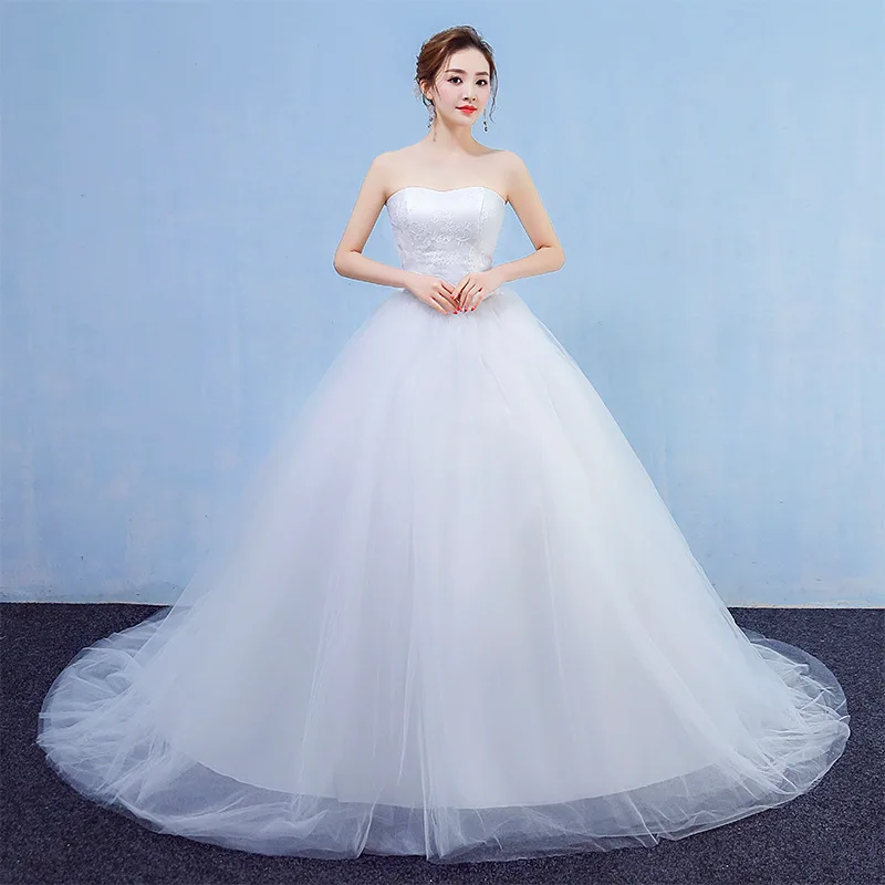 Простое белое платье без бретелек с открытой спиной элегантное бальное длинным