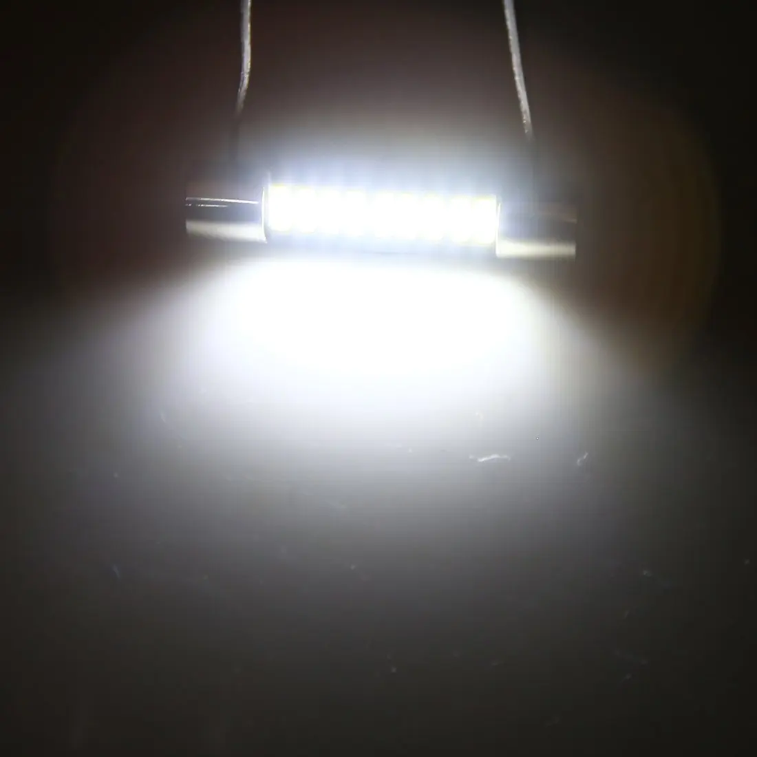 

uxcell 2 Pcs 31mm White 9 LED 4014 SMD Flat Head Festoon Canbus License Number Plate Light