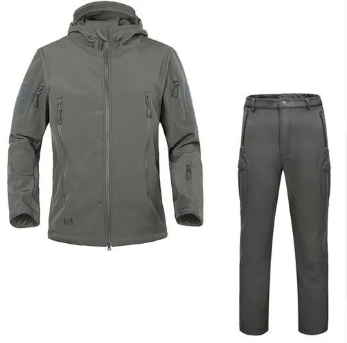 Hot Winter Men Outdoor Camping Hunting Hiking Camouflage Sets Tactical Waterproof Shark Skin Soft Shell Fleece Jacket Pants Suit - Цвет: gray