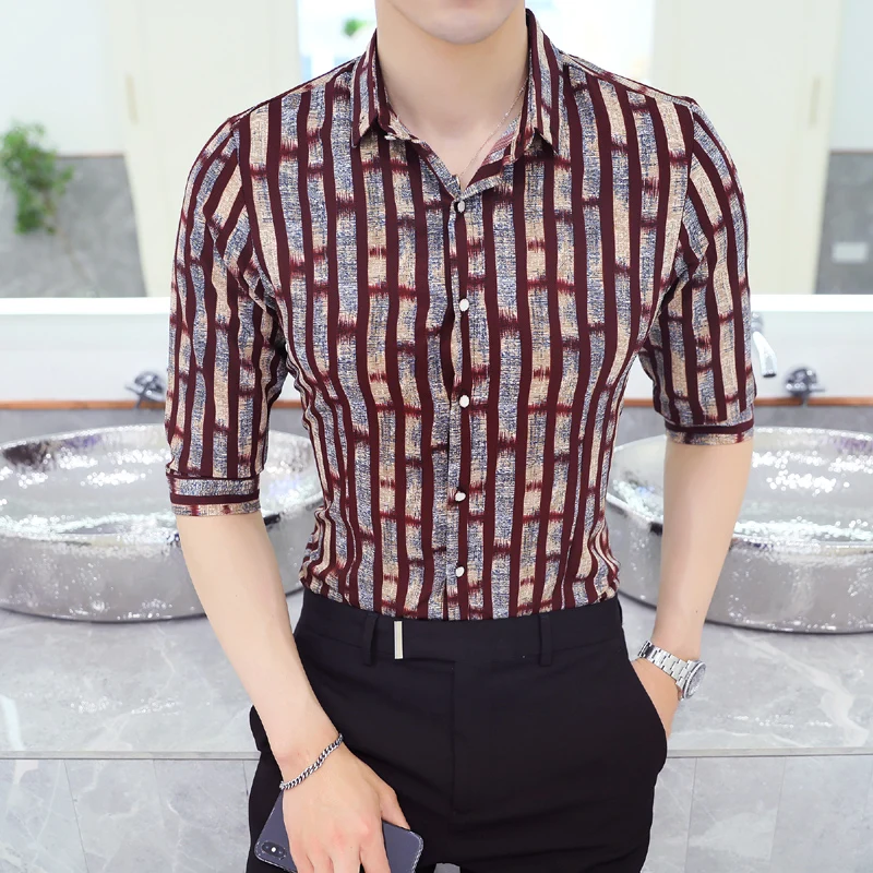 

2019 New Personality Striped Men'S Shirt Trend Slim High-End Banquet Picnic Spring Travel Sleeves Seven-Point Sleeve Shirt