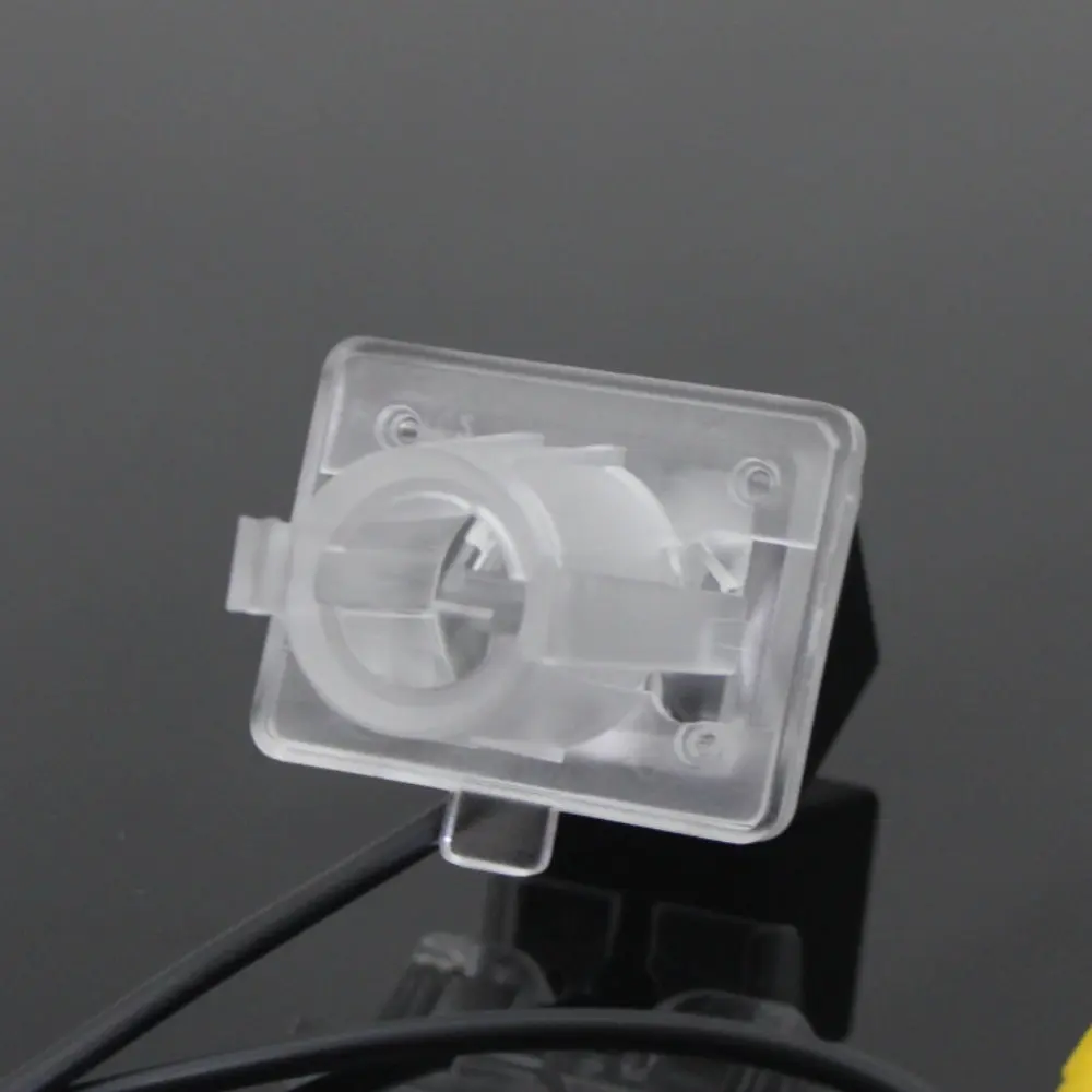 

Car Rear view Camera For Mercedes Benz CL500 CL600 CL55 CL63 CL65 Rear View CCD RCA NTST PAL CAM Light OEM