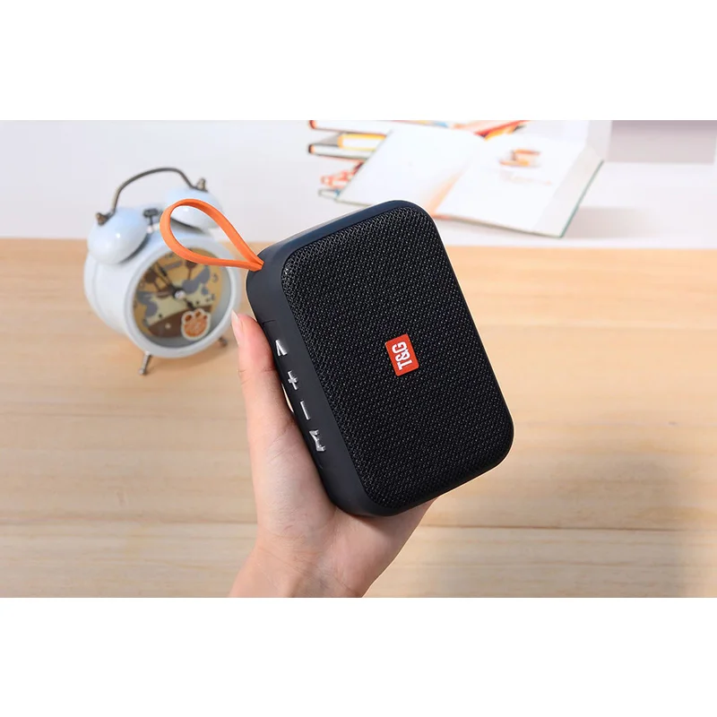 Умная колонка с Bluetooth портативная карта U диск ткань беспроводной подарок мини