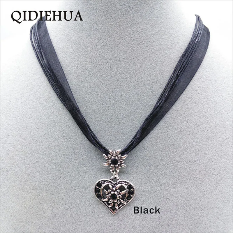Женское винтажное ожерелье с разноцветными кристаллами|necklace vintage|heart pendantrhinestone