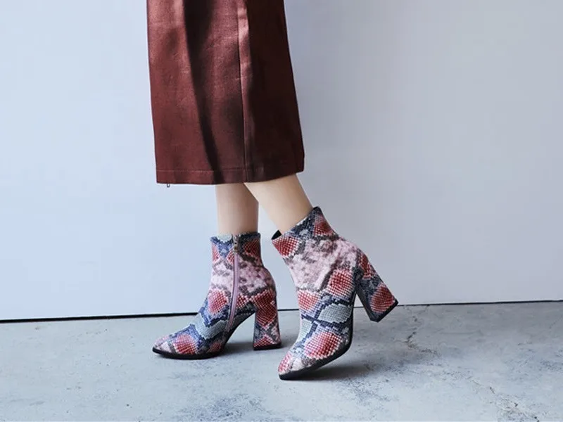 Snake Ankle Boots Women Autumn Winter Lady High Heels A275 Fashion Woman Gold Silver Brown Red Buckle Zipper Pointed Toe Shoes